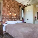 Villa Iro *